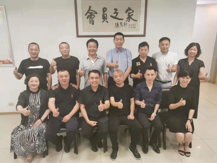 我省首個(gè)專家?guī)煺匠闪?，今泰裝飾工程經(jīng)理受(圖1)