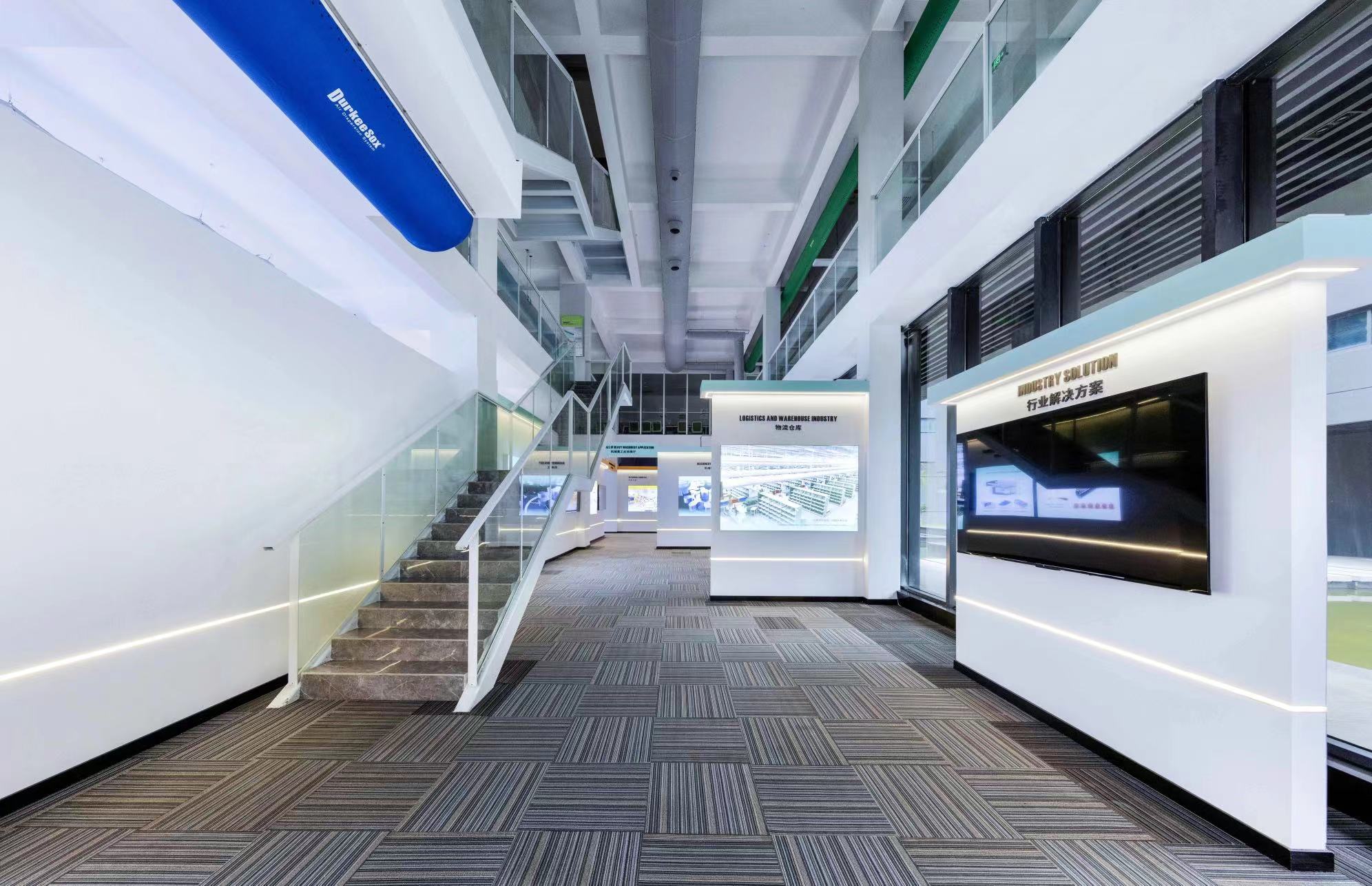 【案例賞析】簡到極致，自帶高級感的展廳設計！(圖11)