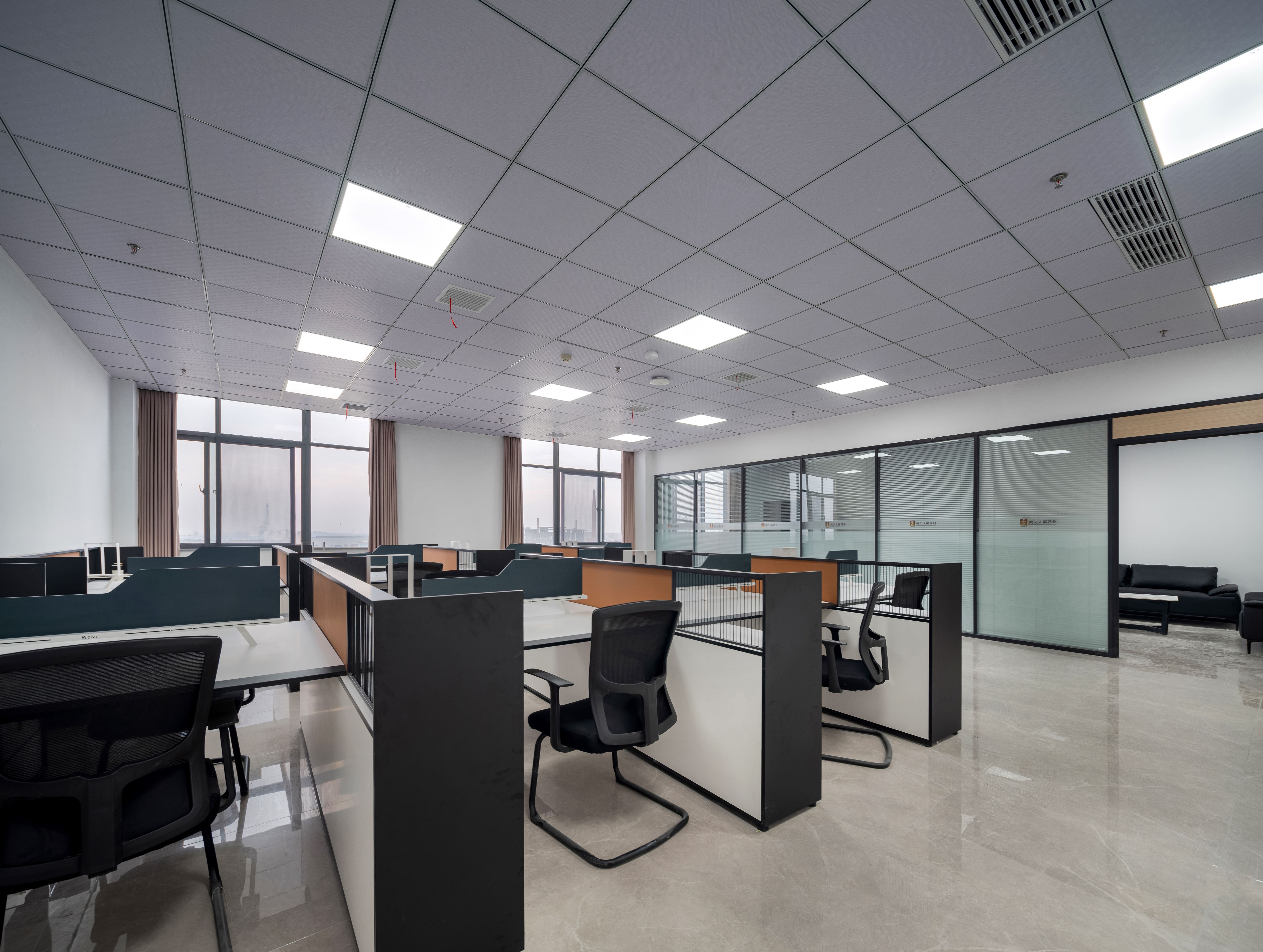 【完工案例】人福醫(yī)藥黃岡總部辦公室裝修完工！(圖10)