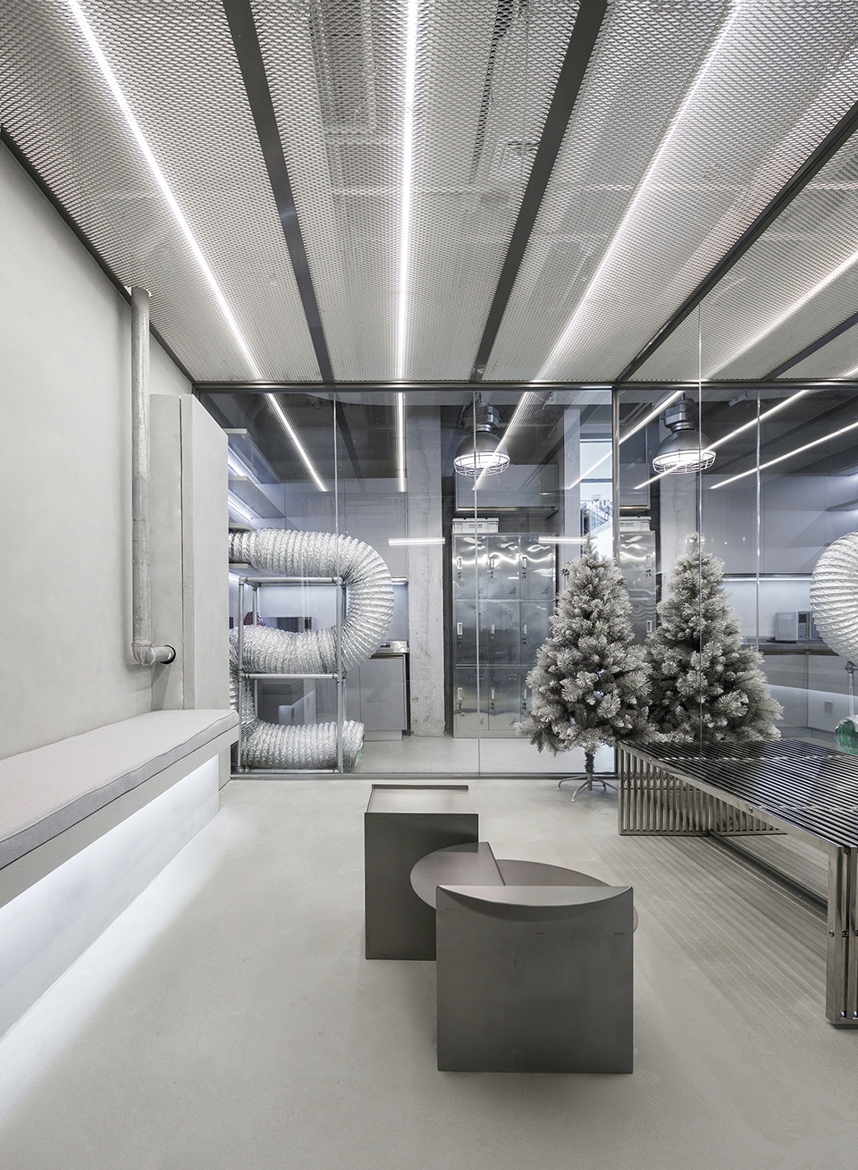 辦公室裝修設(shè)計(jì),粗狂的線條走進(jìn)工業(yè)之美！(圖4)